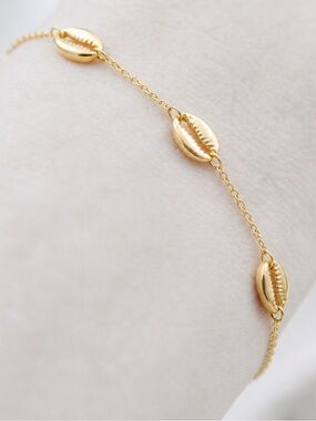 “Gold Cowrie Shell” Seashell Fine Tooth Sawtooth Mermaid Ocean Tropical Bracelet